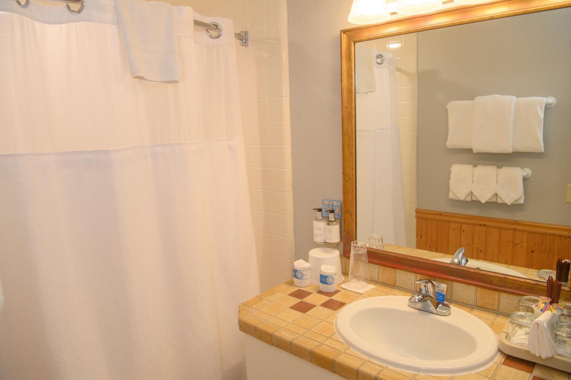 Carmel Fireplace Inn Екстериор снимка