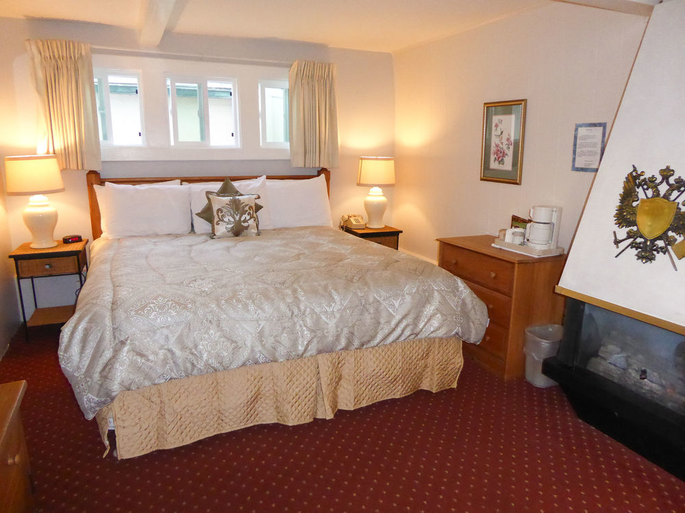 Carmel Fireplace Inn Екстериор снимка